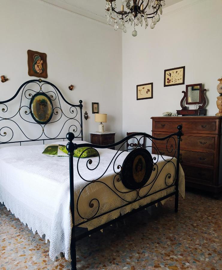 شقة Casa Dina سان جيمينيانو المظهر الخارجي الصورة